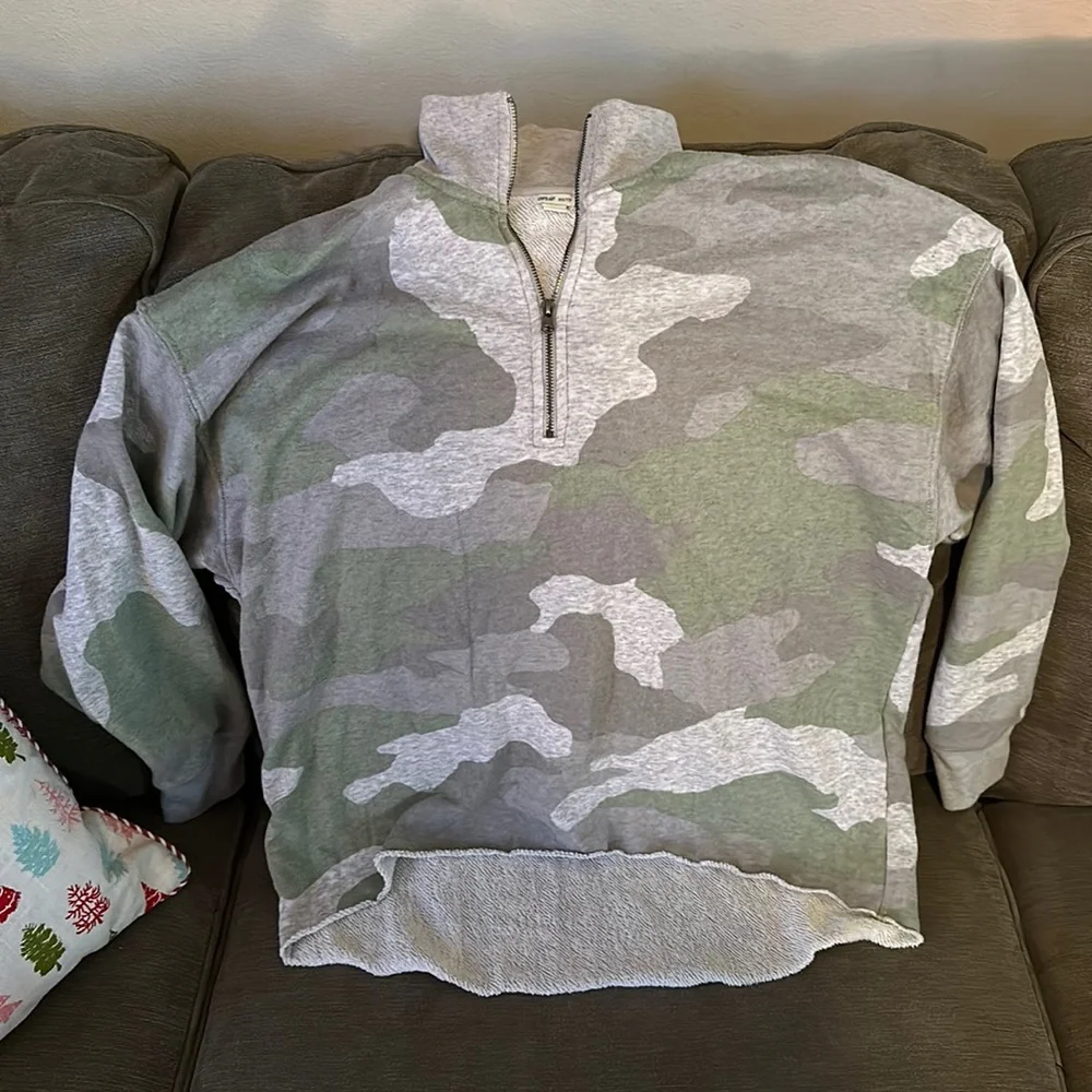 Aerie Camo Quarter Zip